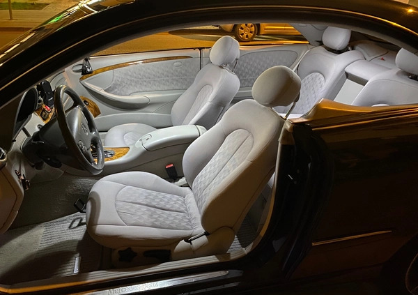 Mercedes-Benz CLK cena 22900 przebieg: 207000, rok produkcji 2002 z Białystok małe 121